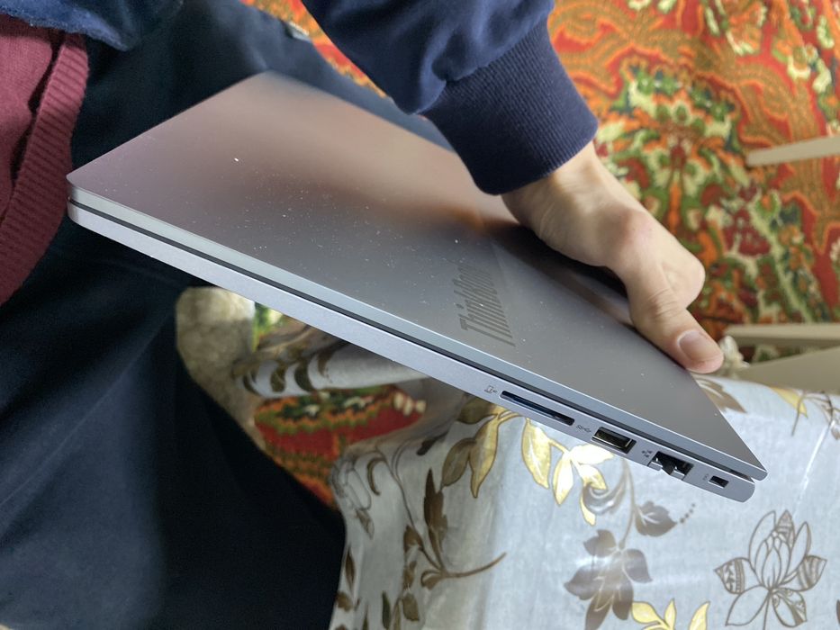 Lenovo laptop Thinbook 14 g6 IRL yaxshi ideal holatda.24.0925. Sotib o