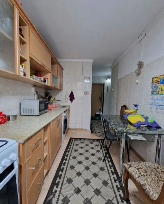 Продам 4 кв 64 квм рн Казахтелеком