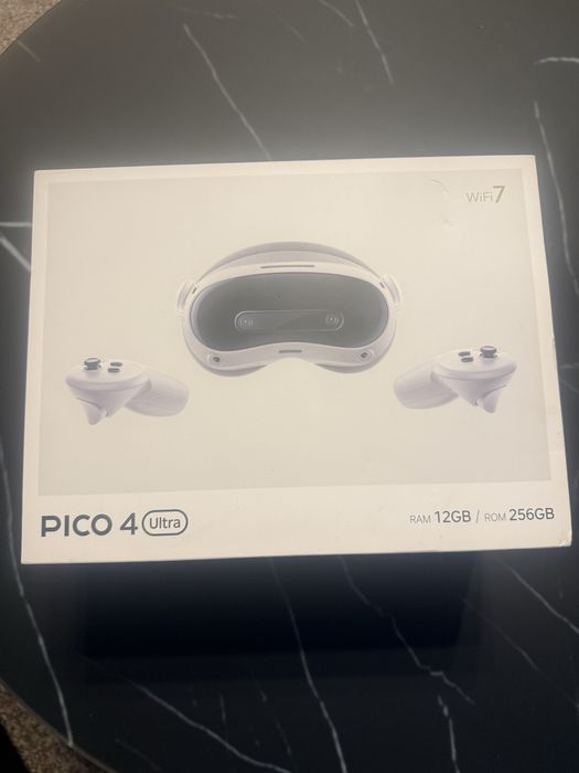 Ochelari vr pico 4 ultra 12gb/256 gb