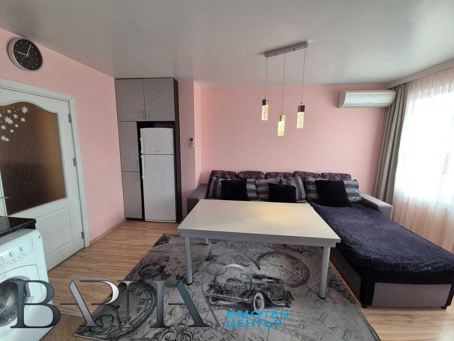 Дава се под наем Двустаен апартамент в Варна, Център - 60 кв.м за 398.82 € - Снимка #4