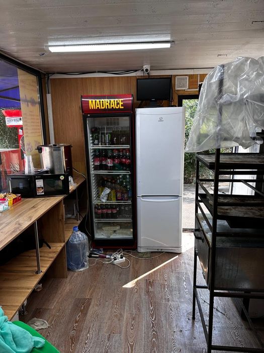 Продам  киоск только павильон будка кантенер