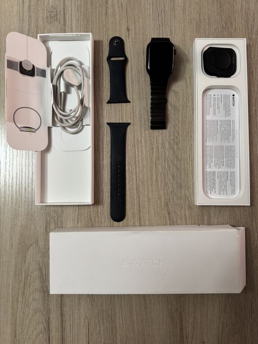 Apple Watch Series 9 (GPS) 45mm Impecabil