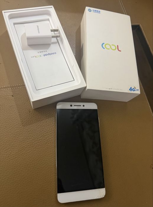 Смартфон Coolpad