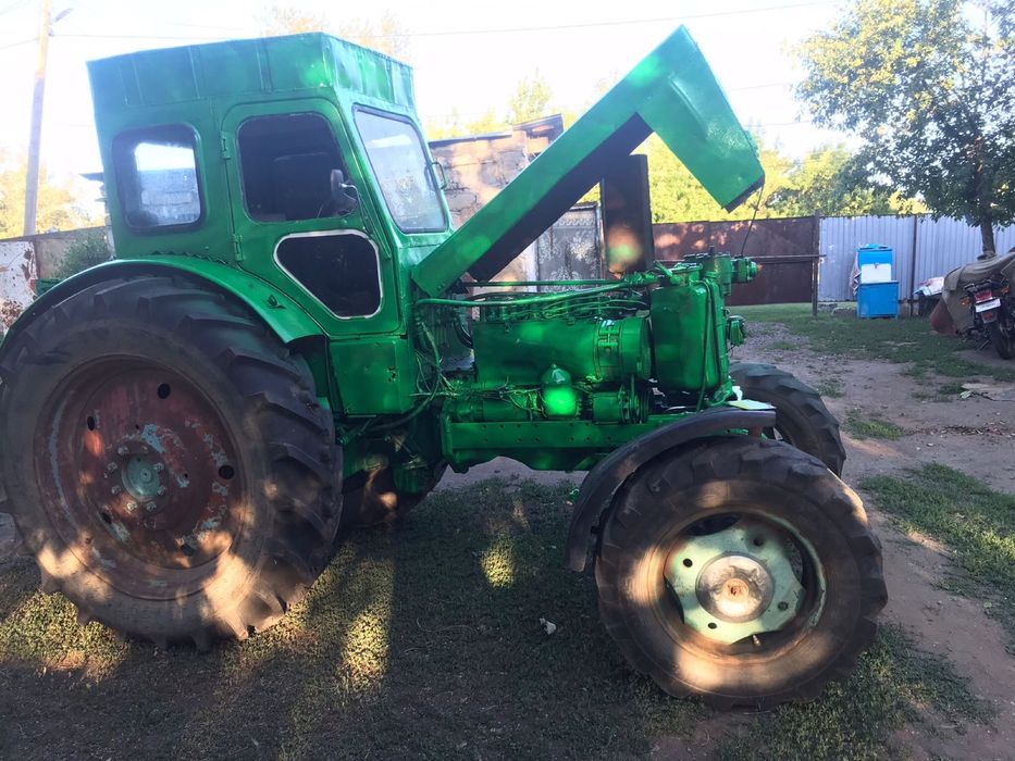 Продам трактор в хорошом состаяние