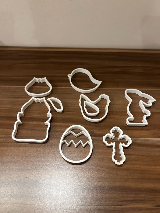 Резци и формички за сладки