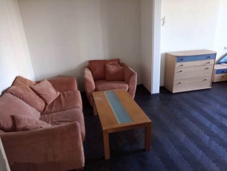 2-стаен в София-Гео Милев площ 60 цена 600