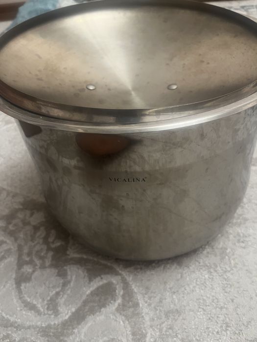 Продам кастрюлю