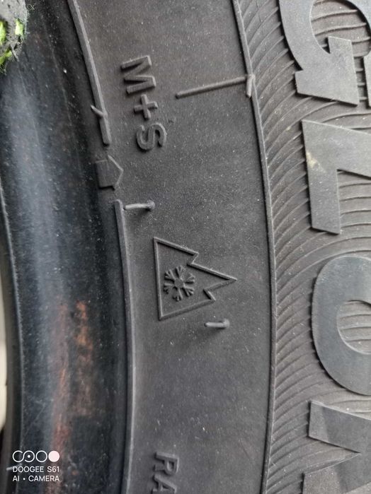 продам зимние б.у. шины в отличном состоянии