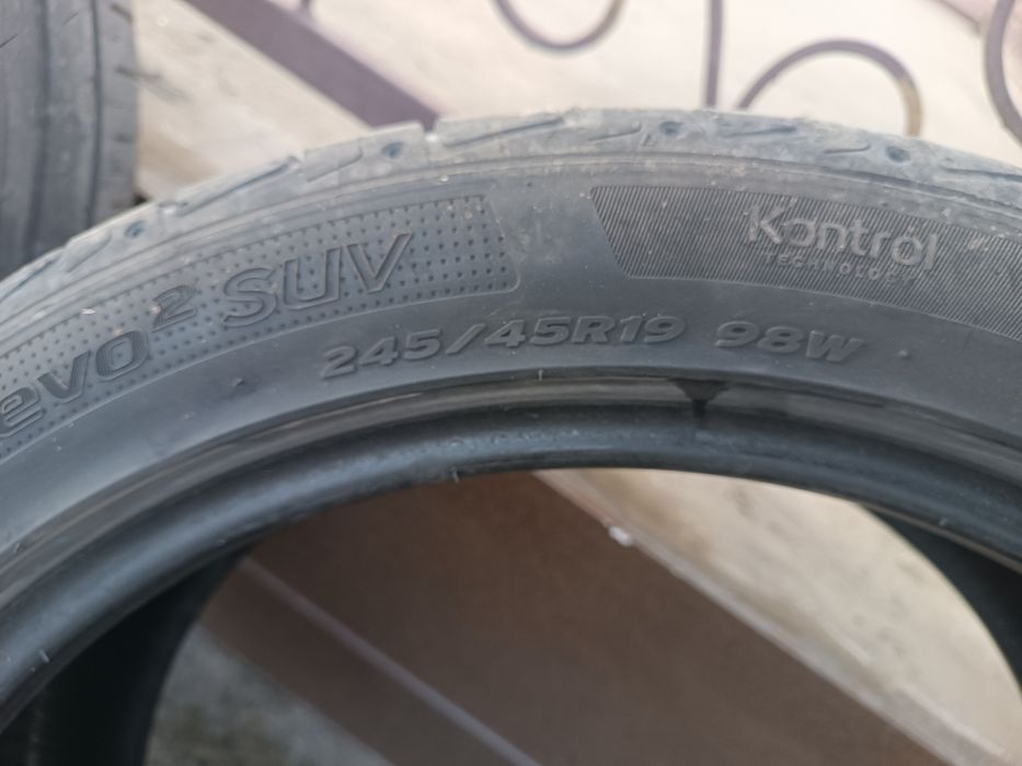 Шина 245/45R19  19 rrrr
