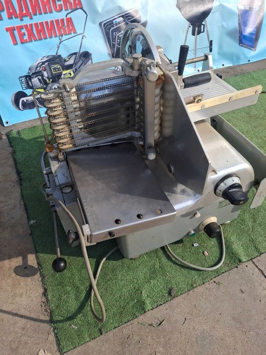 Професионална Колбасорезачка Ф.30