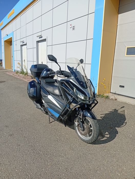 Продам Макси скутер Yamaha NMAX