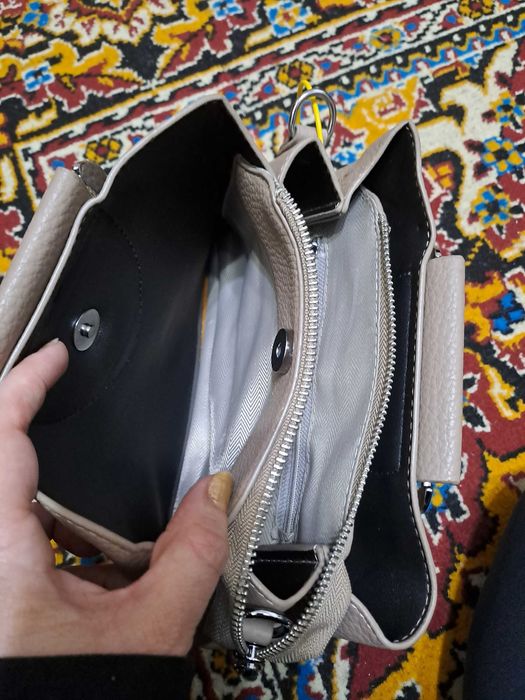 Новая фирменная сумочка