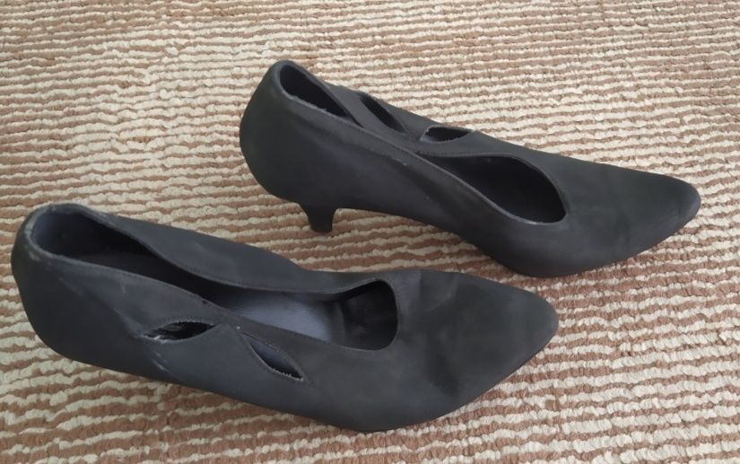 Запазени дамски  обувки