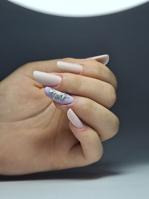 Unghii cu Gel & Semipermanentă | Construcții cu Gel | Programări disponibile
