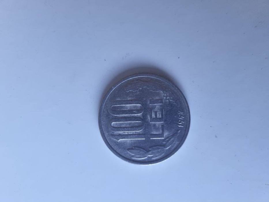 Vând bancota 500 lei 1992,moneda 5000 lei 2002,moneda 100 lei 1992