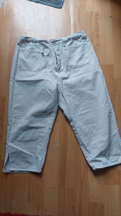 Продам капри и летние брюки