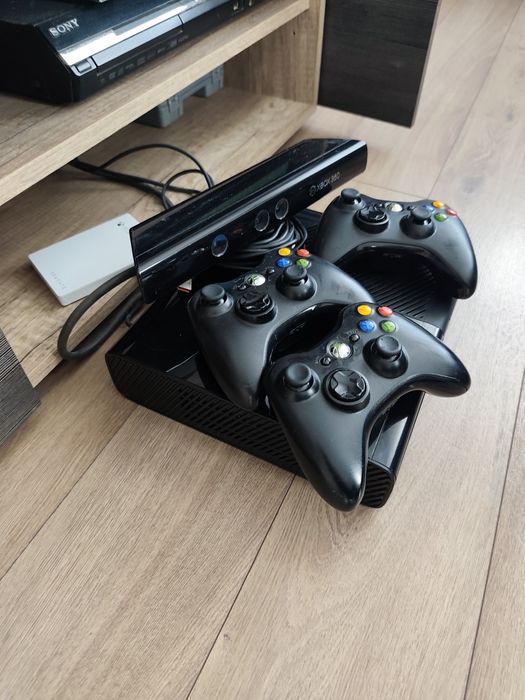 Xbox360+kinect+controlere+ jocuri