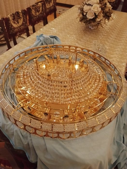 Люстра для больших залов