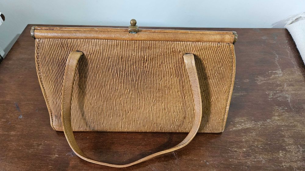 Geantă de piele vintage