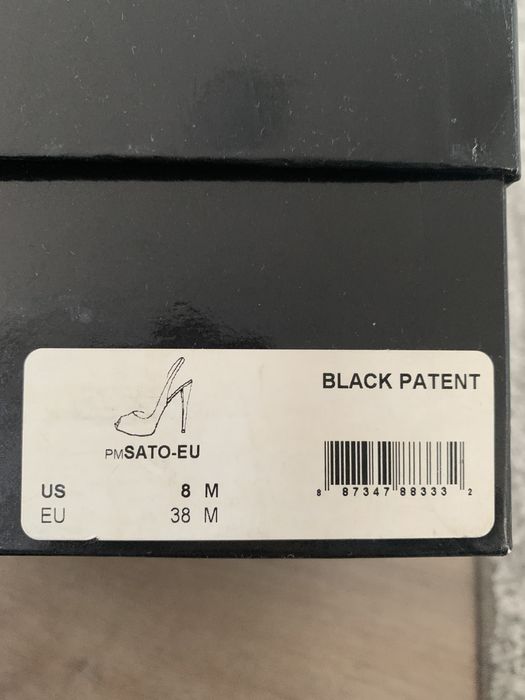 Високи обувки Guess