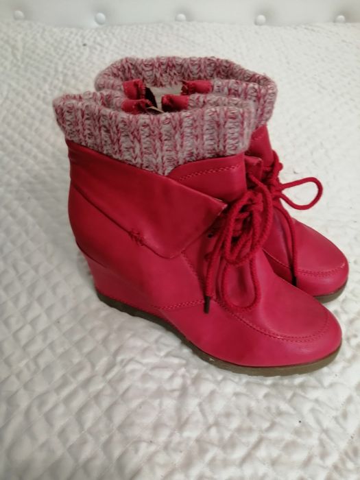Обява 17 НОВИ зимни ботички