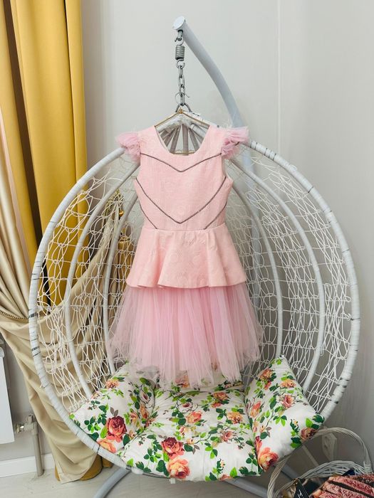 Одежда для девочек все вместе 10 тыс тг