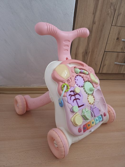 Проходилка за бутане и Масичка активити център 2в1