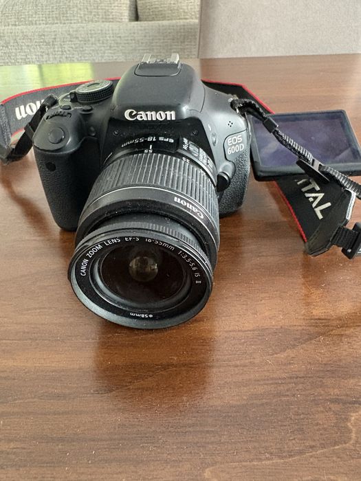 Foto Canon  EOS   600D