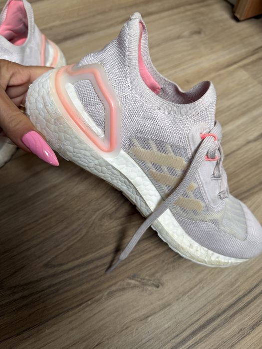 Оригинални маратонки adidas (WMNS) adidas UltraBoost! 36 н