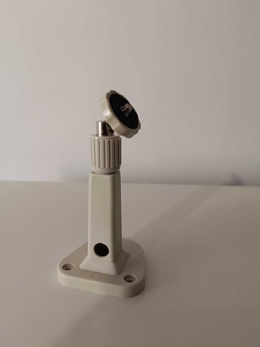 Захранване 12V 2А  и стойка за камера