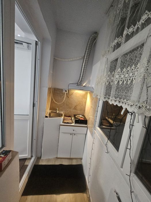 Închiriez garsoniera nr. telefon:+40748381801