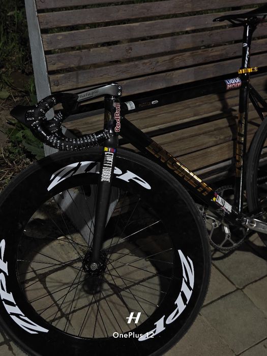 Engine 11 vortex golden black