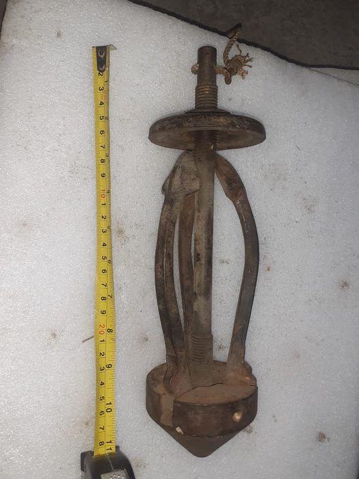 Якорь для рыбалки.