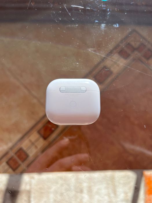 AirPods 3, 3-то поколение оригинални с Lightning кабел