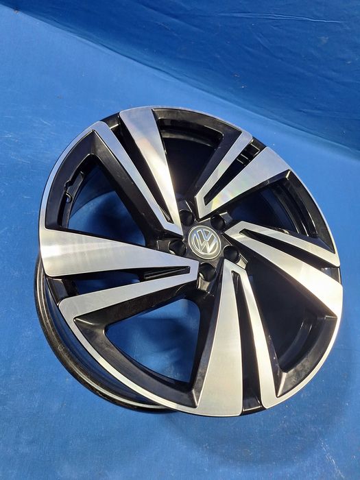1 Janta Aliaj 5x112 20'' OEM VW Touareg III CR - 9J ET 33 - NOUA !