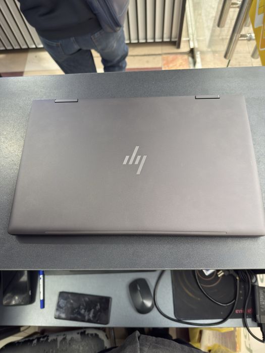 Hp notebook sotiladi