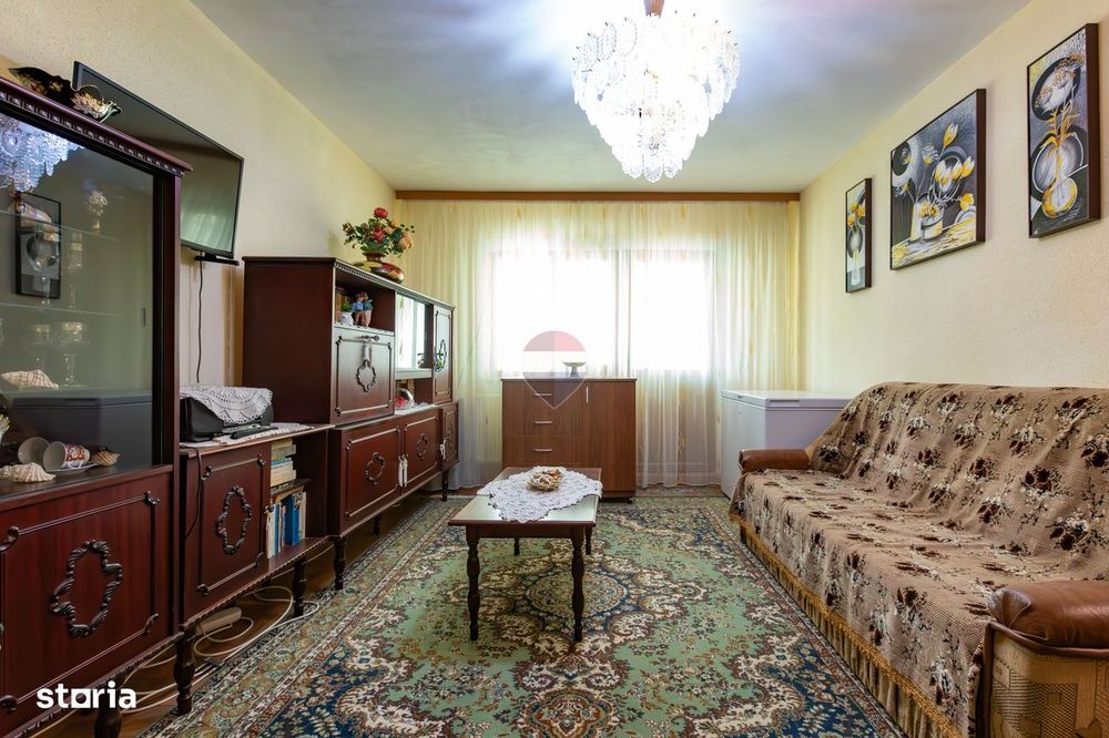 Apartament cu 2 camere decomandate strada Progresului zona Zimbru