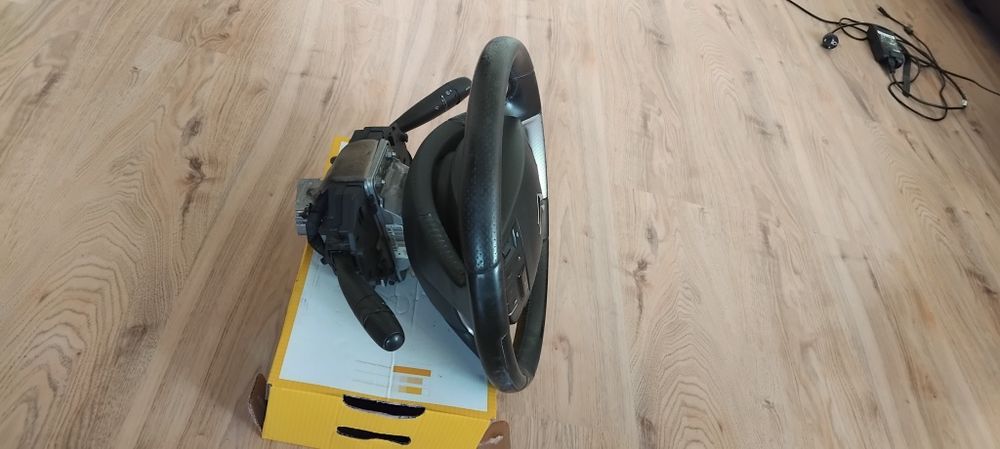 Мултифункционален волан с аербег airbag и лентов кабел + лост за мигач