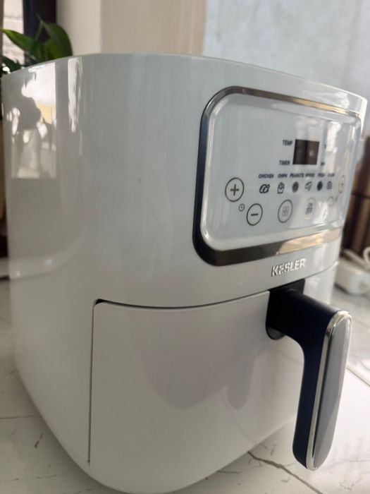 Продам аэрогриль новую