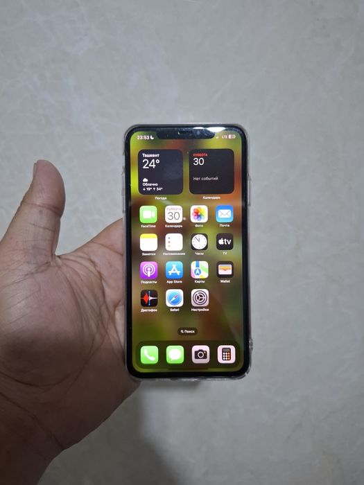 Продам iPhone Xs max
