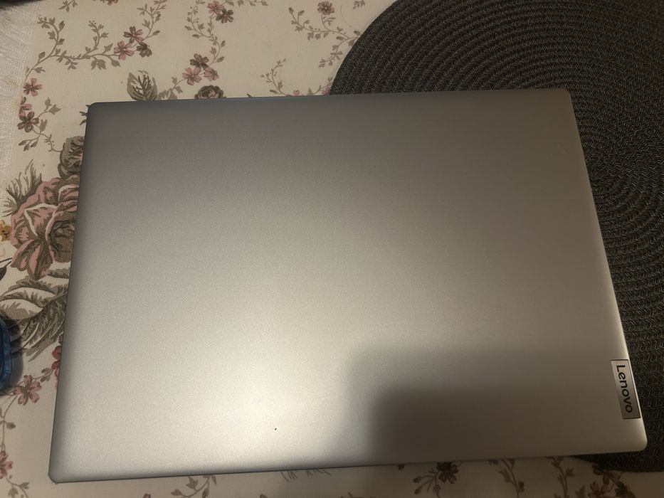 лаптоп Lenovo IdeaPad 1 14IGL05