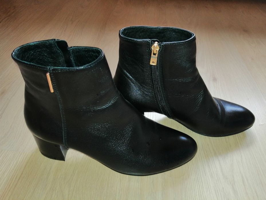 Botine Nessi negre din piele naturala, mărime 38, noi