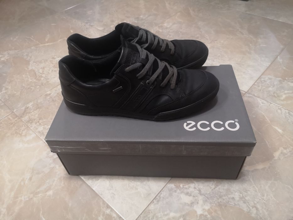 Мъжки обувки Ecco - кафяви и черни