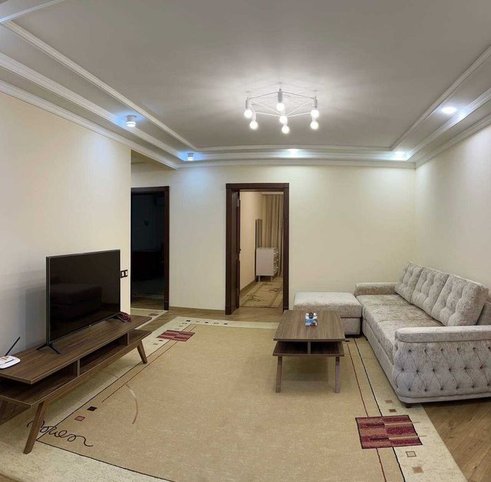 Сдается квартира новая на Цуме