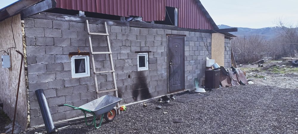 Продам дом в с.Тарханка