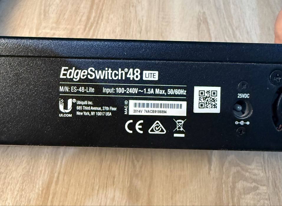 Комутатор Ubiquiti EdgeSwitch 48 Lite (ES-48-Lite)