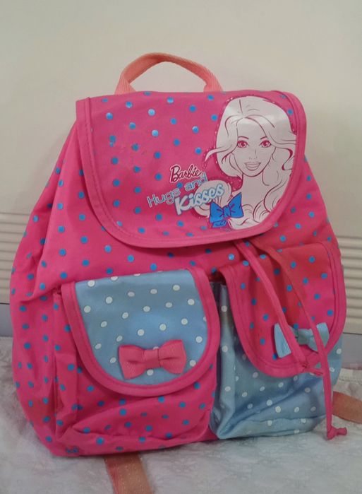 Розовый рюкзак Barbie