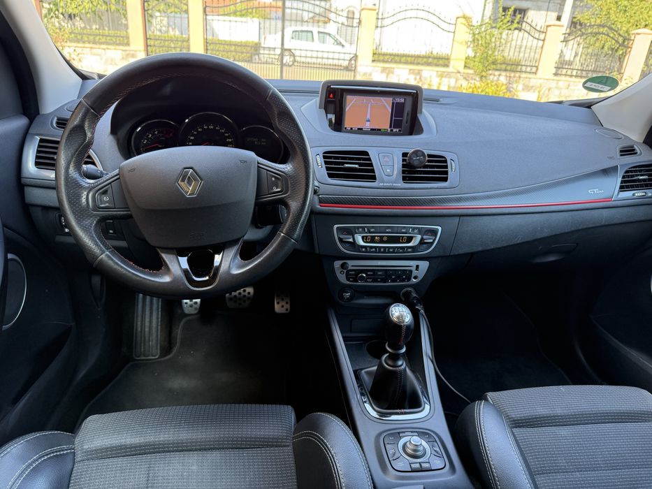 Renault Megane GT Line-1,5 DCI-110cp-euro5- recent adusa pe roti