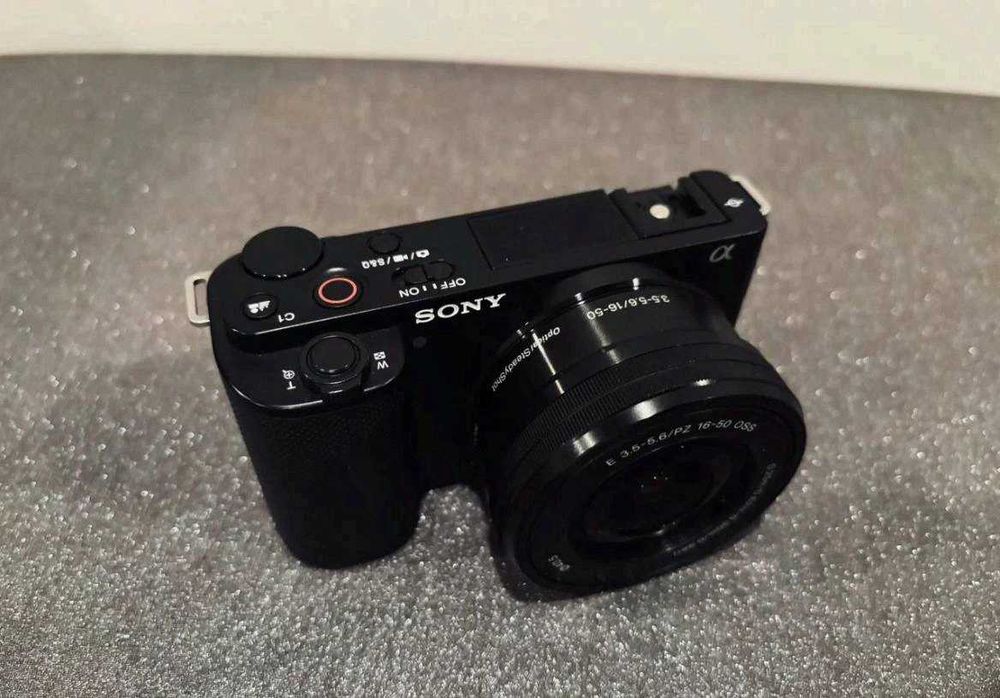 Фотоаппарат Sony ZV-E 10 Kit 16-50mm