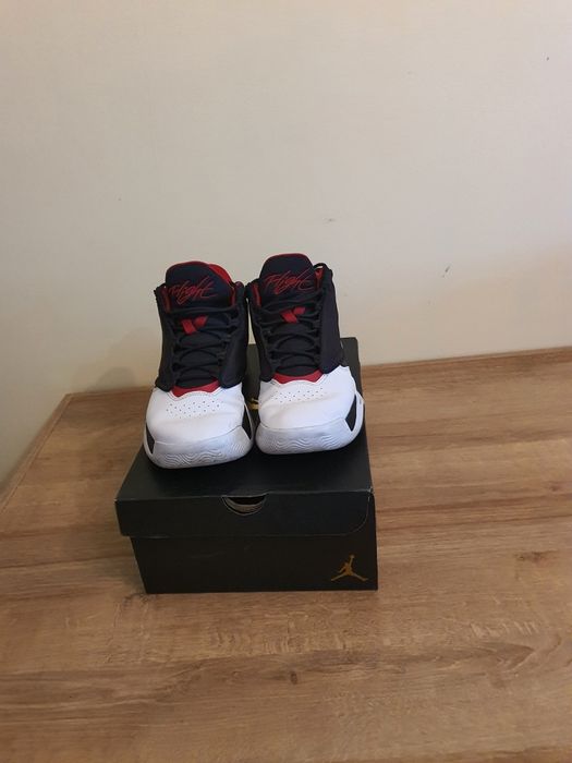 Кецове Jordan max aura 4